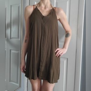 Very J Women's Olive Green-brown Short dress. Size Medium. Excellent cond.